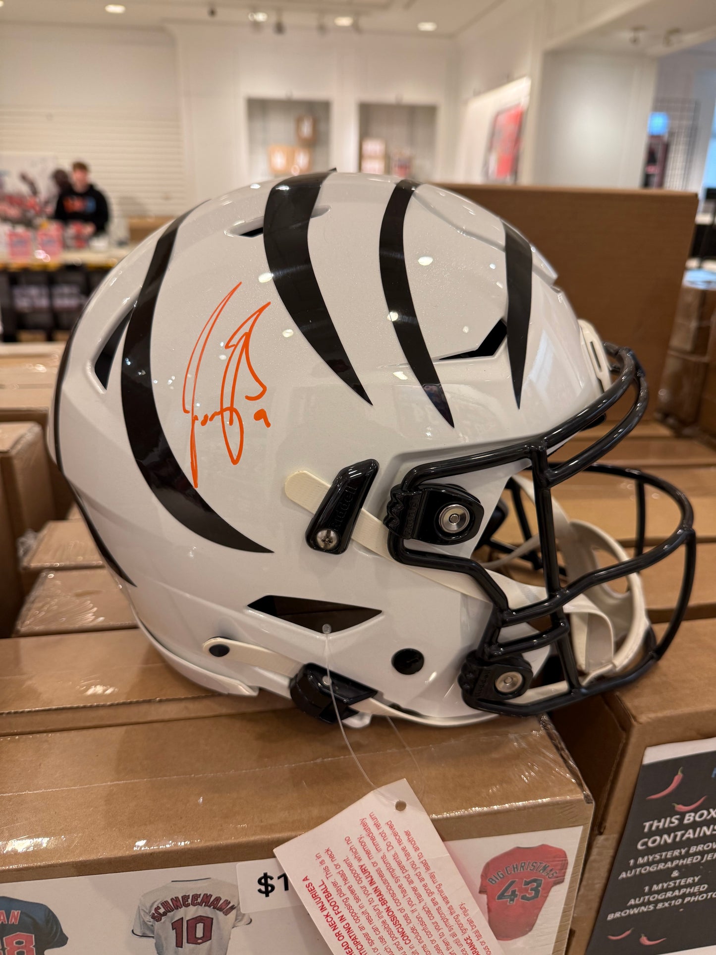 Cincinnati Bengals Joe Burrow Hand Signed Autographed Full Size Speed Flex Helmet FANATICS COA