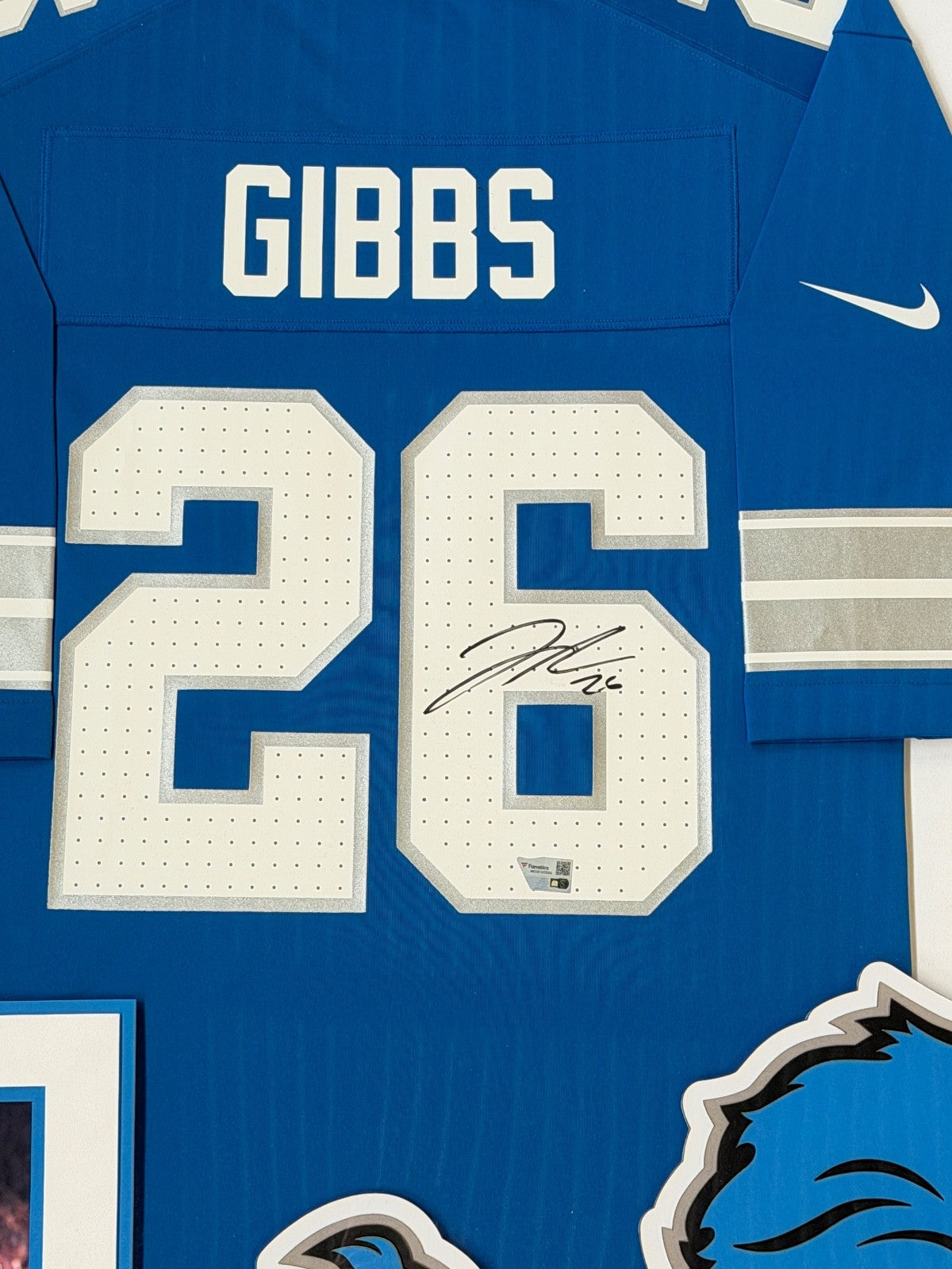 Jahmyr Gibbs Signed Autographed Lions Jersey Custom Framed Fanatics COA