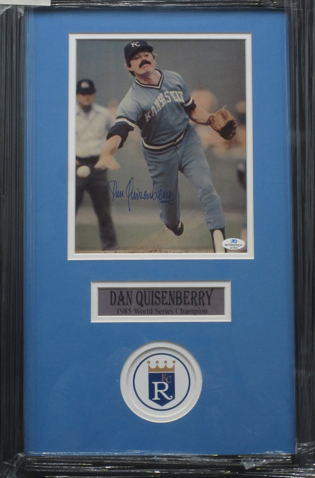 Kansas City Royals Dan Quisenberry Signed 8x10 Photo Framed & Matted with COA