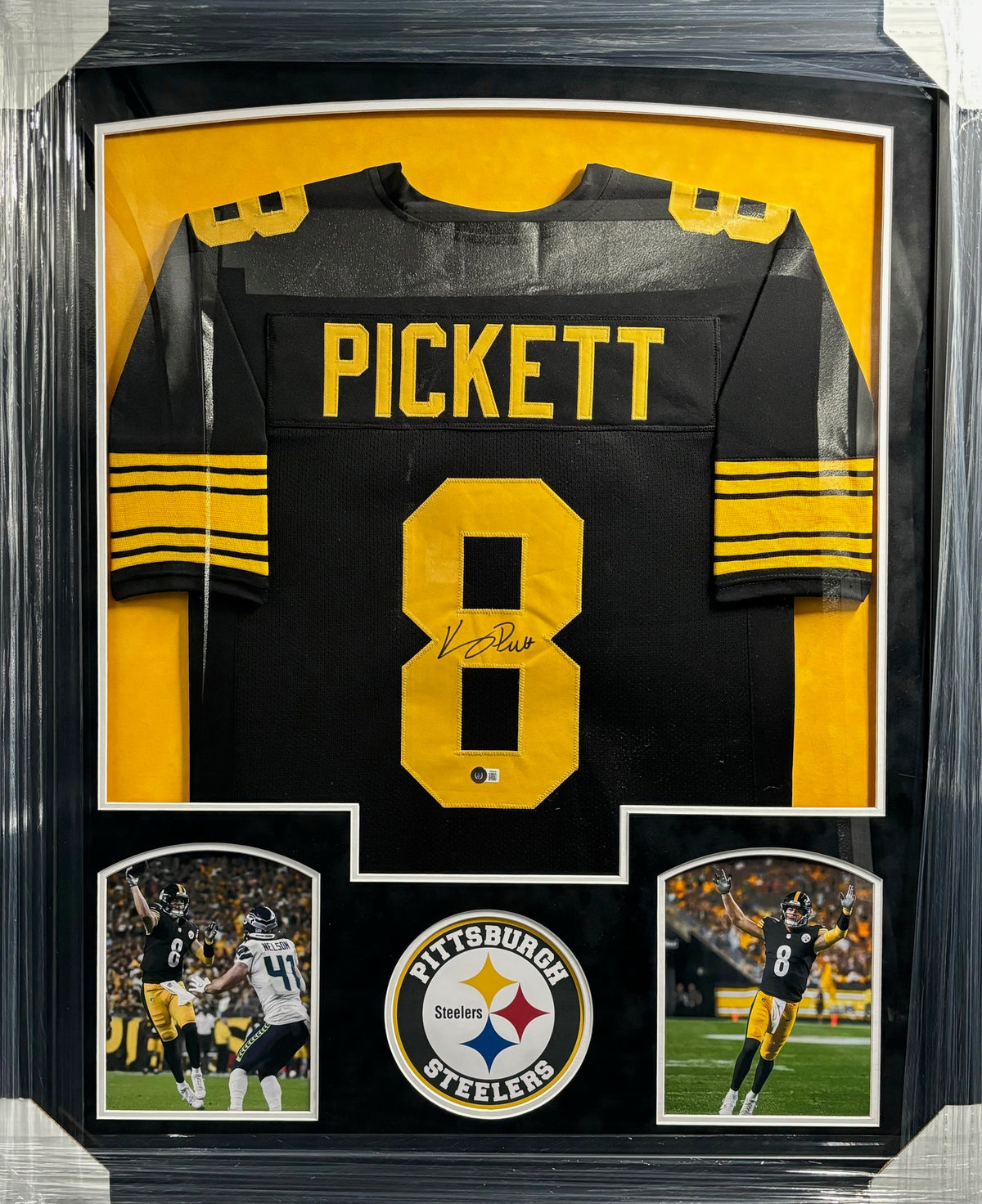 Pittsburgh Steelers Kenny Pickett Hand Signed Autographed Black Jersey Framed & Suede Matted with BECKETT COA