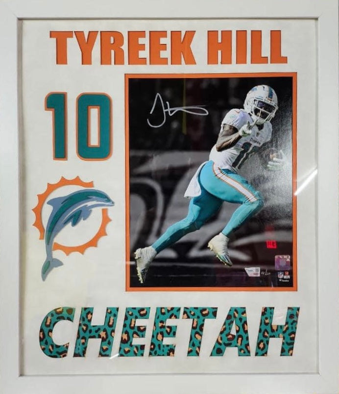 Miami Dolphins Tyreek Hill Hand Signed Autographed 11x14 Photo Custom Framed & Suede Matted with FANATICS Authentic COA