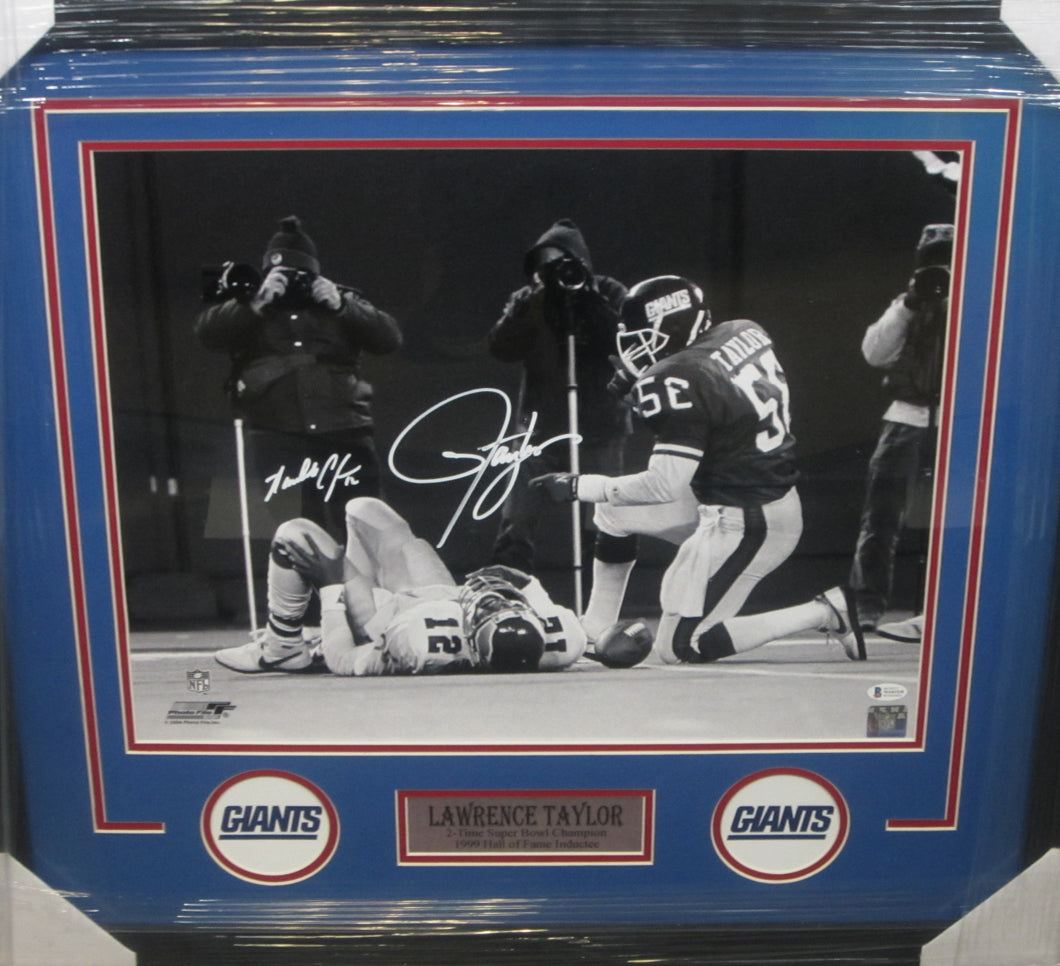 New York Giants Lawrence Taylor Signed 16x20 Photo Framed & Matted with BECKETT COA