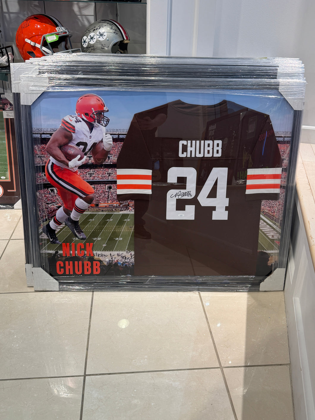 Cleveland Browns Nick Chubb Hand Signed Autographed Jersey Custom Framed JSA COA