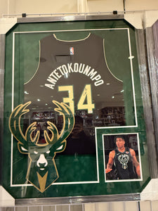 Milwaukee Bucks Giannis Antetokounmpo Signed Autographed Authentic Jersey Custom Framed JSA COA
