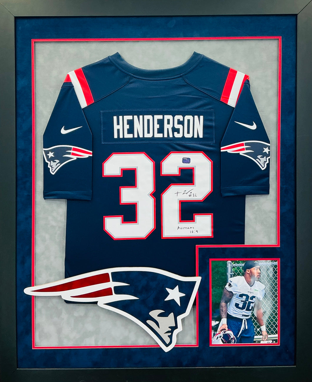 New England Patriots TreVeyon Henderson Hand Signed Autographed Authentic Nike Jersey With Scripture Inscription Custom Framed PROVA Coa