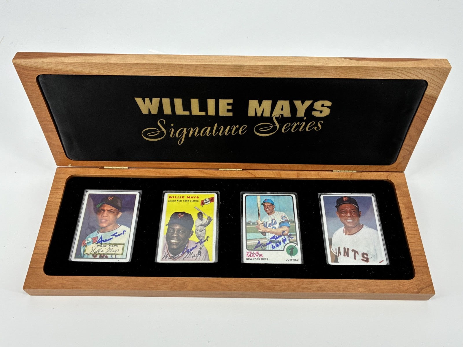Willie Mays Signature Series Porcelain Baseball Cards Autographed