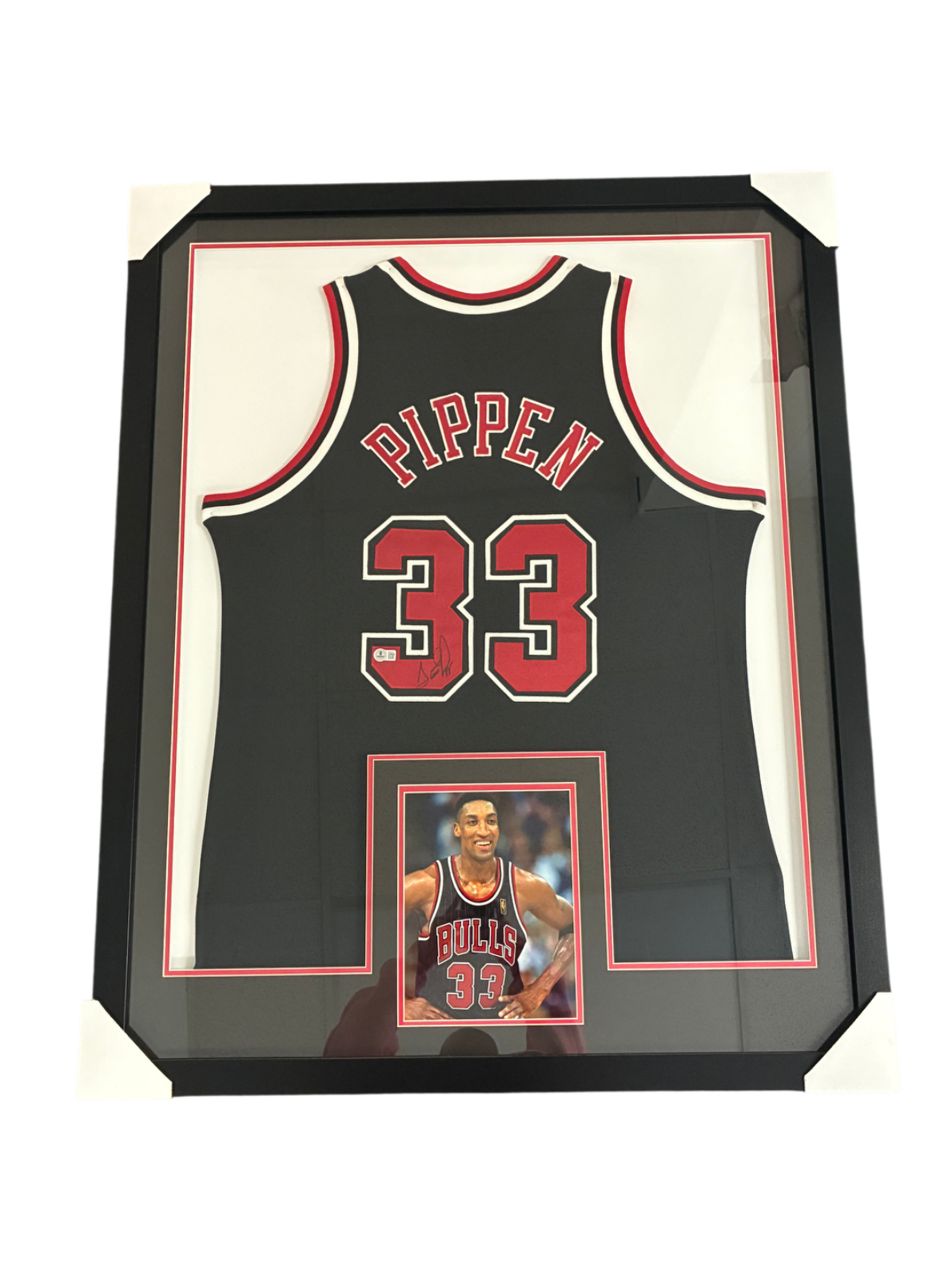 Scottie Pippen Signed Autographed Bulls Custom Framed Jersey BAS COA