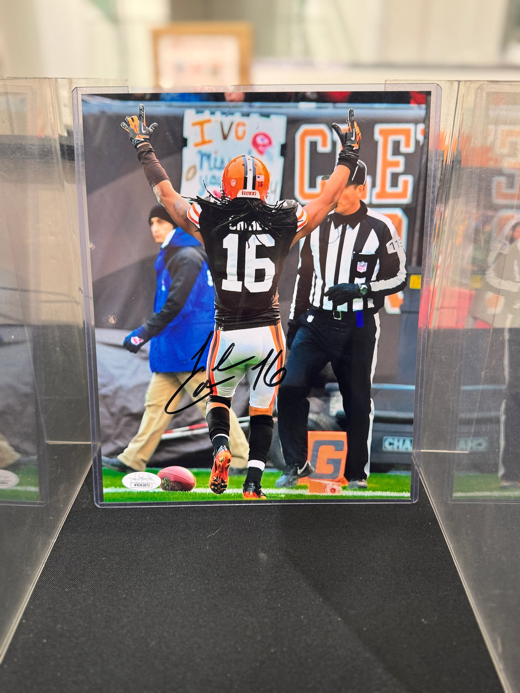 Cleveland Browns Josh Cribbs Hand Signed Autographed 8x10 photo JSA COA