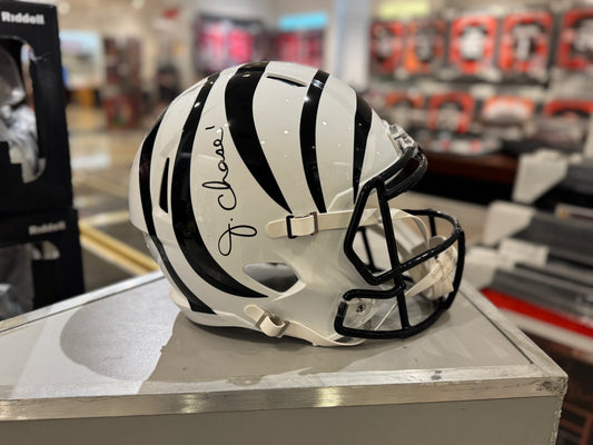 Cincinnati Bengals Jamar Chase Hand Signed Autographed Full Size White Helmet