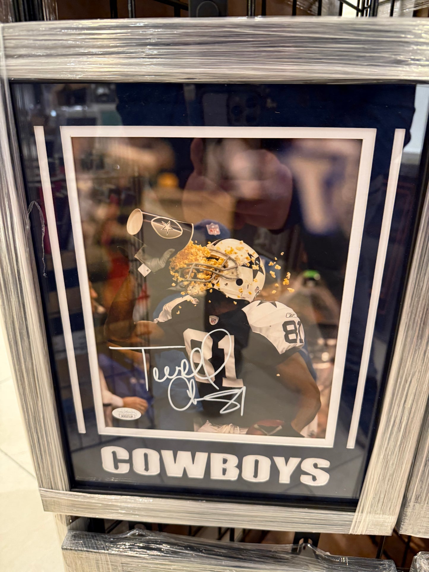 Dallas Cowboys Terrell Owens Signed Autographed 11x17 Photo Custom Framed JSA COA