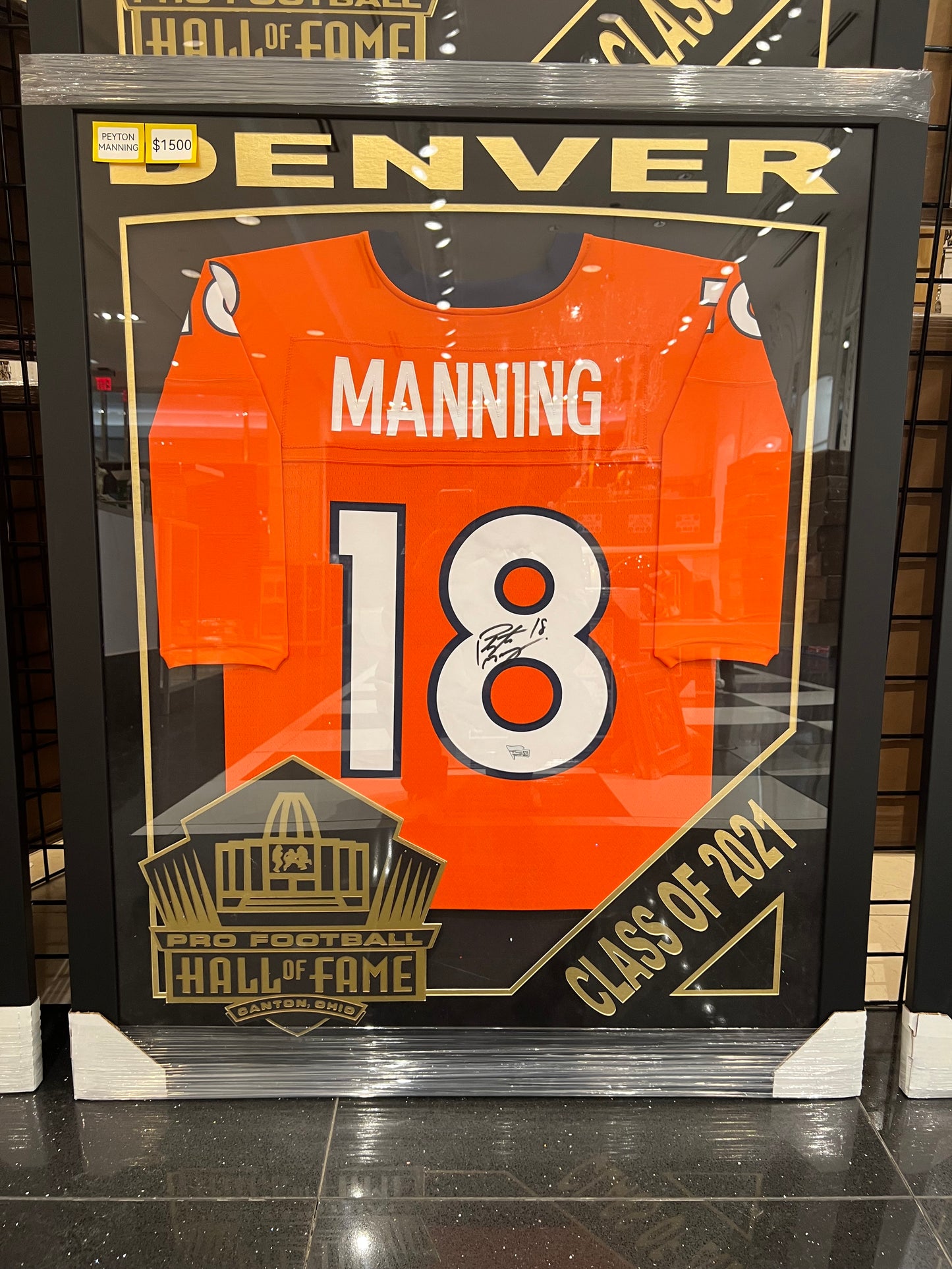 Peyton Manning Pro Football Hall Of Fame EXCLUSIVE CUSTOM FRAMED JERSEY Fanatics COA