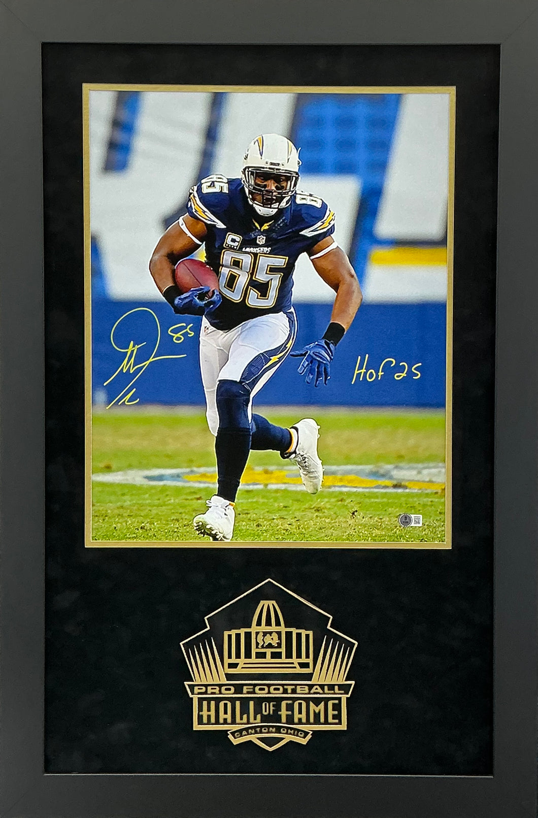 Antonio Gates - EXCLUSIVE PRO FOOTBALL HALL OF FAME PHOTO FRAMING 3D LOGO WITH DOUBLE SUEDE Beckett Coa
