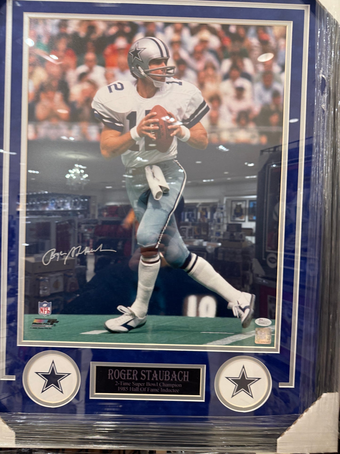 Dallas Cowboys Roger Staubach Signed Autographed 16x20 Photo Custom Framed JSA COA