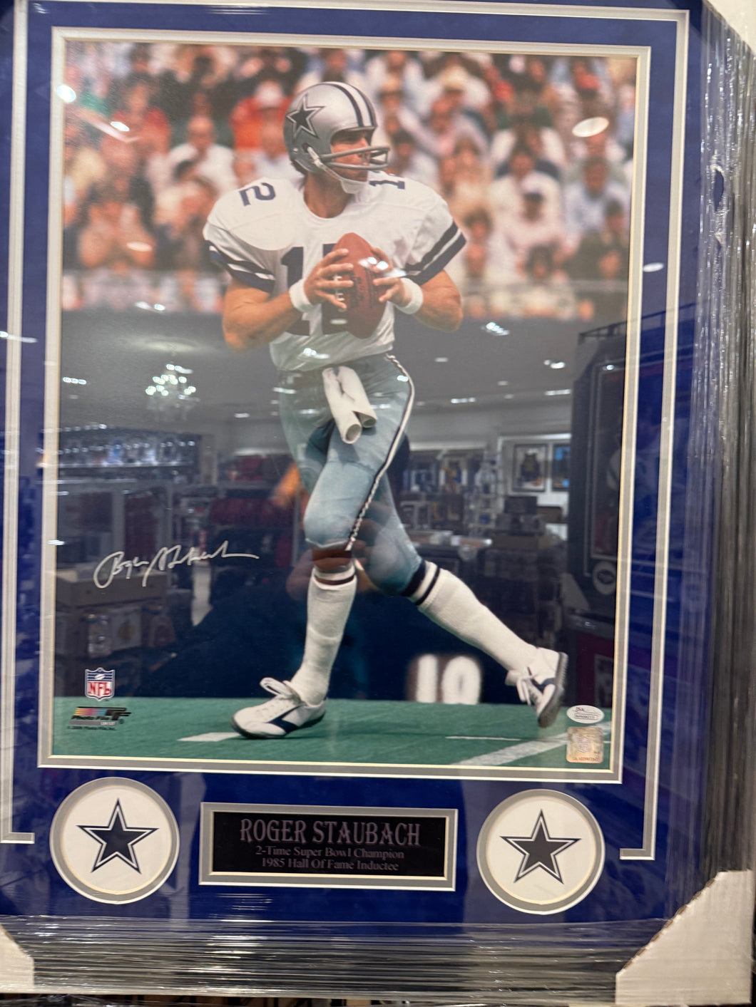 Dallas Cowboys Roger Staubach Signed Autographed 16x20 Photo Custom Framed JSA COA