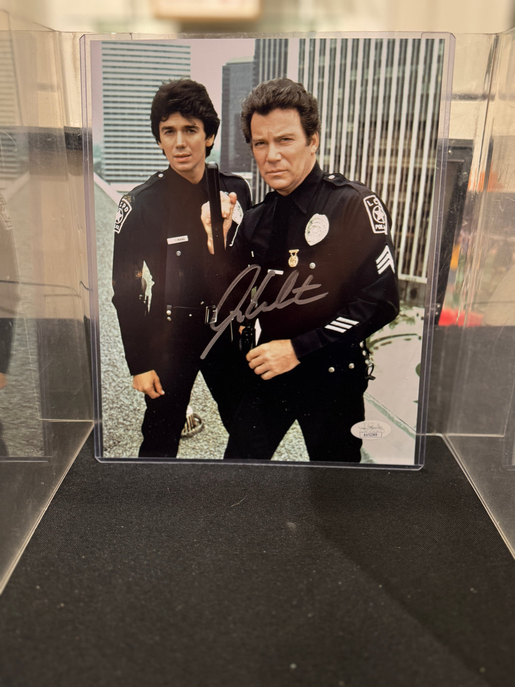 William Shatner Hand Signed Autographed 8x10 Photo JSA COA