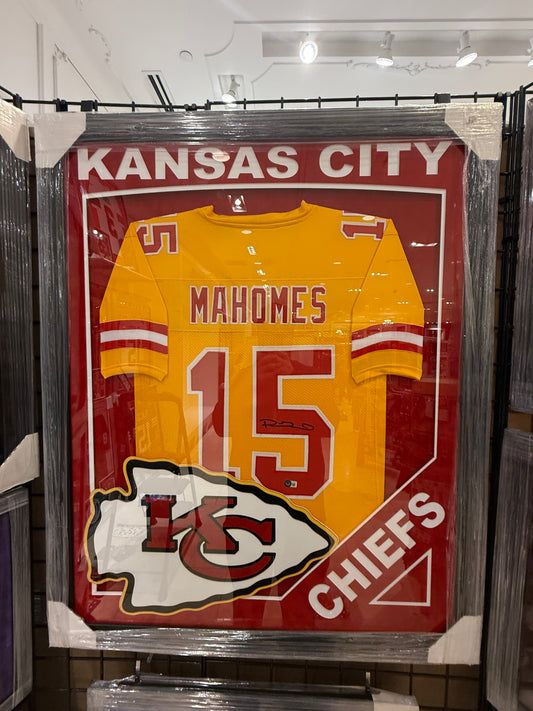 Kansas City Chiefs Patrick Mahomes Autographed Jersey Custom Framed BAS COA