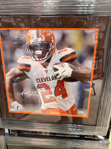 Cleveland Browns Nick Chubb Signed Autographed 16x20 Photo Custom Framed COA
