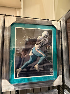 Miami dolphins Tyreke hill Signed Autographed 16x20 Photo Custom Framed JSA COA