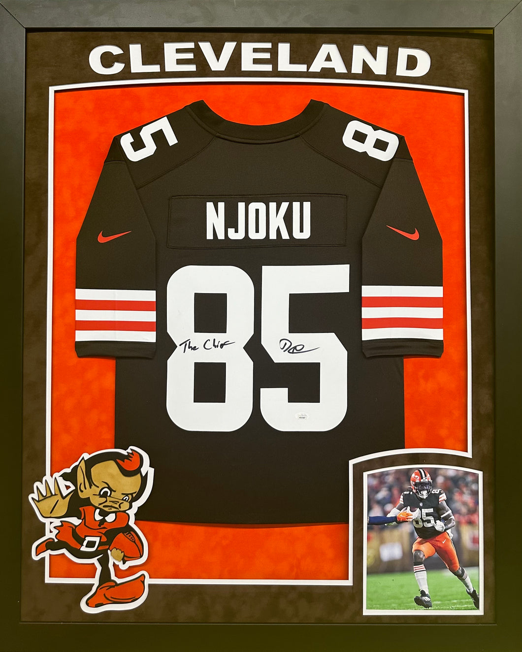 Cleveland Browns David Njoku Hand Signed with 