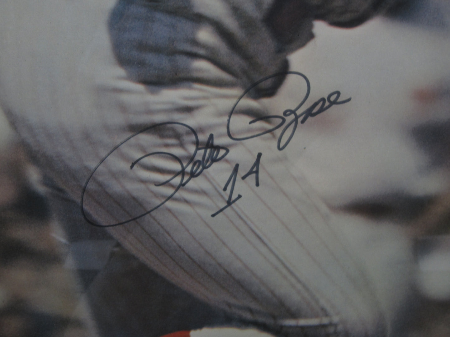 Cincinnati Reds Pete Rose Hand Signed Autographed Large Photo (Jersey Frame Size) Custom Framed & Matted with JSA COA
