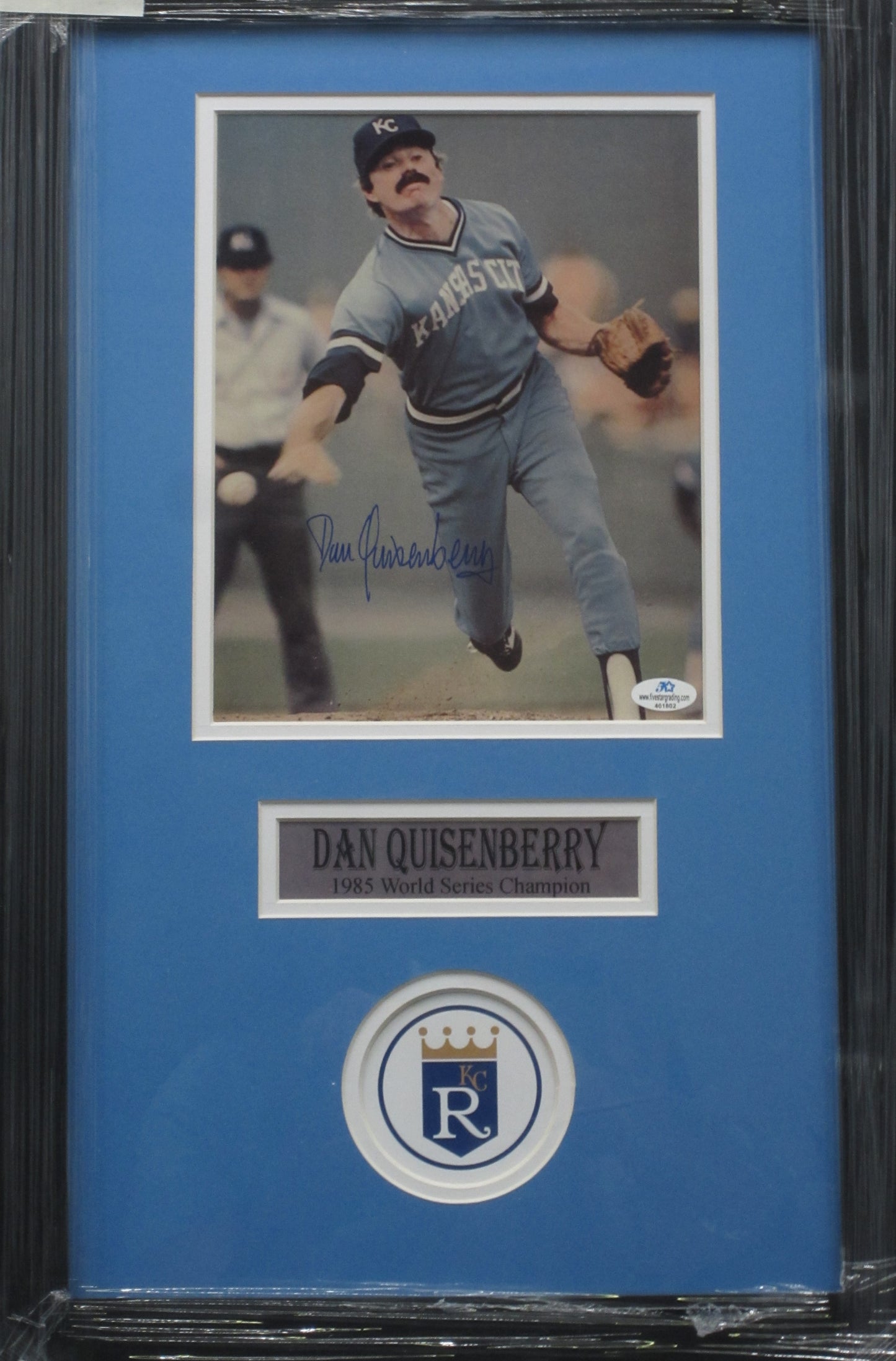 Kansas City Royals Dan Quisenberry Hand Signed Autographed 8x10 Photo Framed & Matted with COA