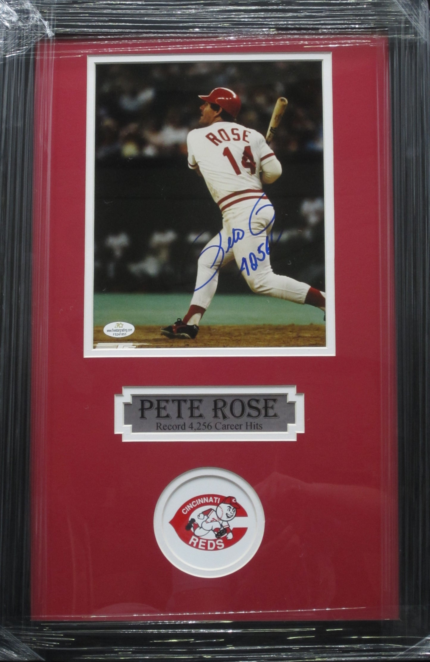 Cincinnati Reds Pete Rose Hand Signed Autographed 8x10 Photo with 4256 Inscription Framed & Matted with COA