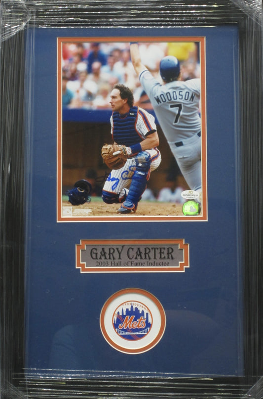 New York Mets Gary Carter Hand Signed Autographed 8x10 Photo Framed & Matted with COA