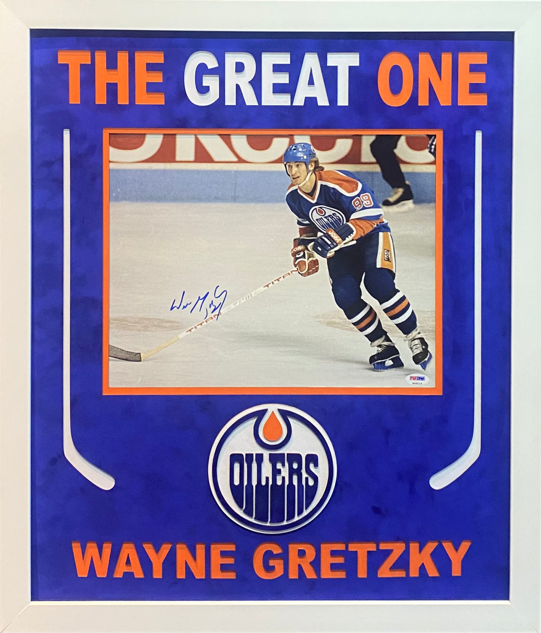 Edmonton Oilers Wayne Gretzky Signed 11x14 Photo Custom Framed & Suede Matted with PSA COA
