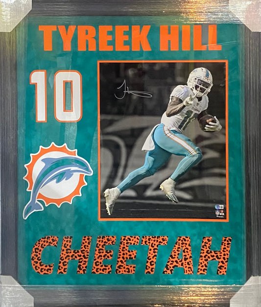 Miami Dolphins Tyreek Hill Hand Signed Autographed 16x20 Photo Custom Framed & Suede Matted with BECKETT COA