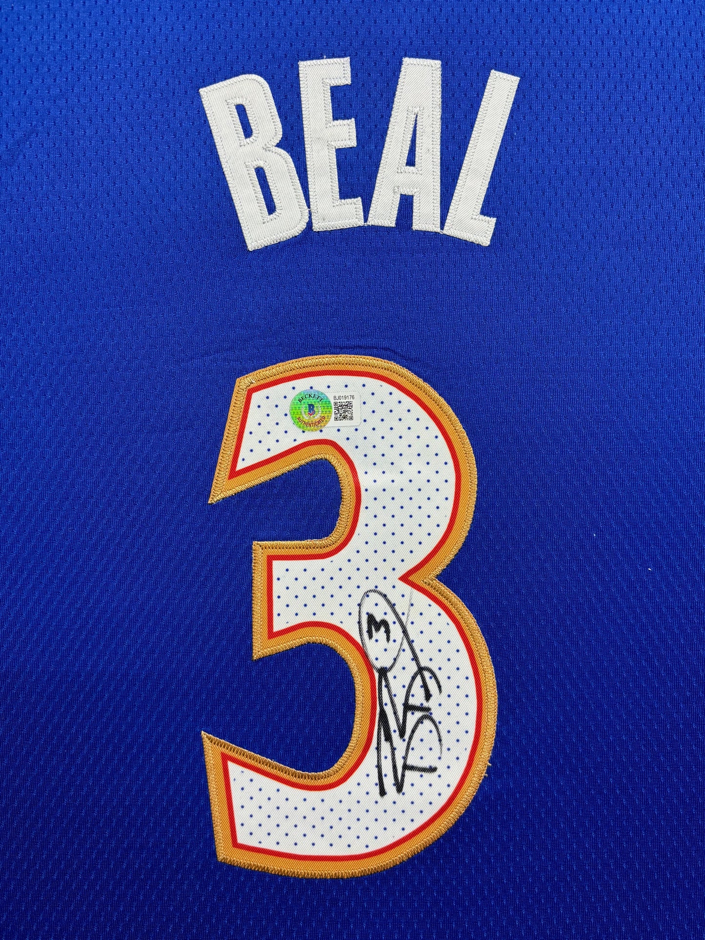 Washington Wizards Bradley Beal Hand Signed Autographed Custom Blue Jersey Framed & Suede Matted with BECKETT COA