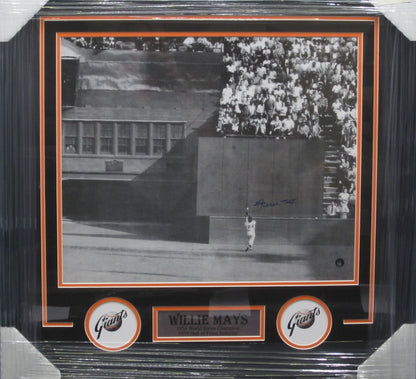 San Francsico Giants Willie Mays Hand Signed Autographed 16x20 Photo Custom Framed & Matted with COA