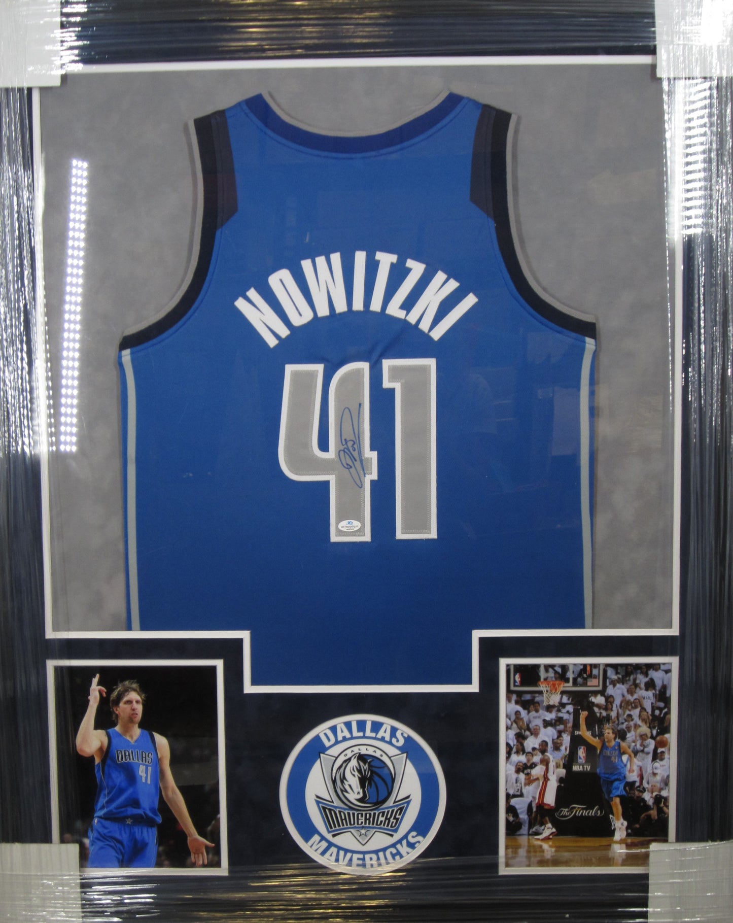 Dallas Mavericks Dirk Nowitzki Hand Signed Autographed Custom Blue Jersey Framed & Suede Matted with COA