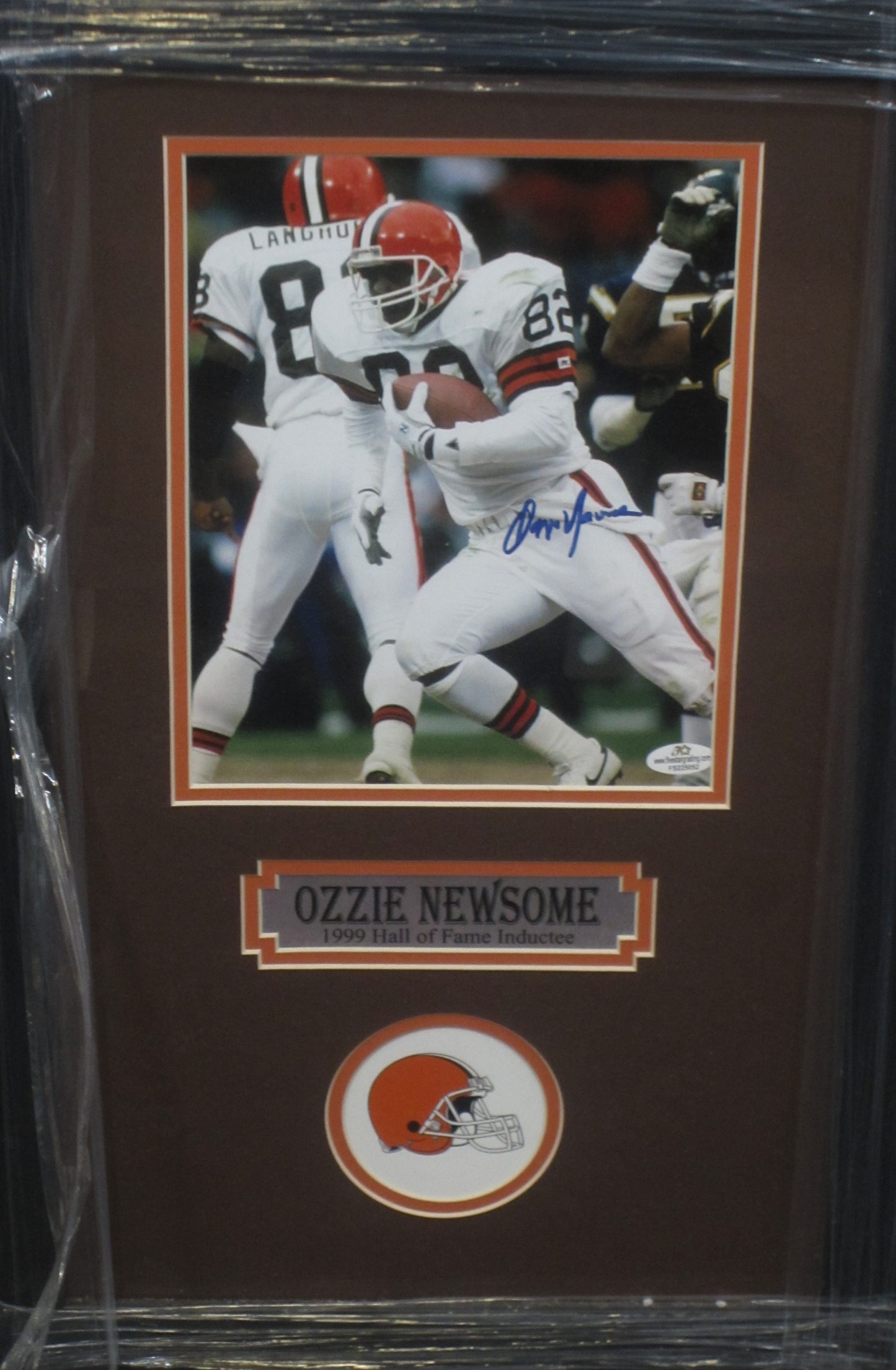 Cleveland Browns Ozzie Newsome Hand Signed Autographed 8x10 Photo Framed & Matted with COA