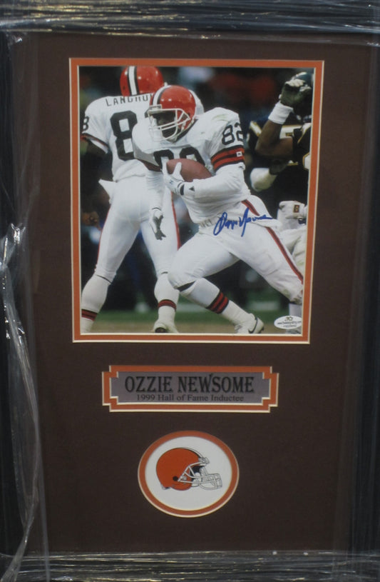 Cleveland Browns Ozzie Newsome Hand Signed Autographed 8x10 Photo Framed & Matted with COA