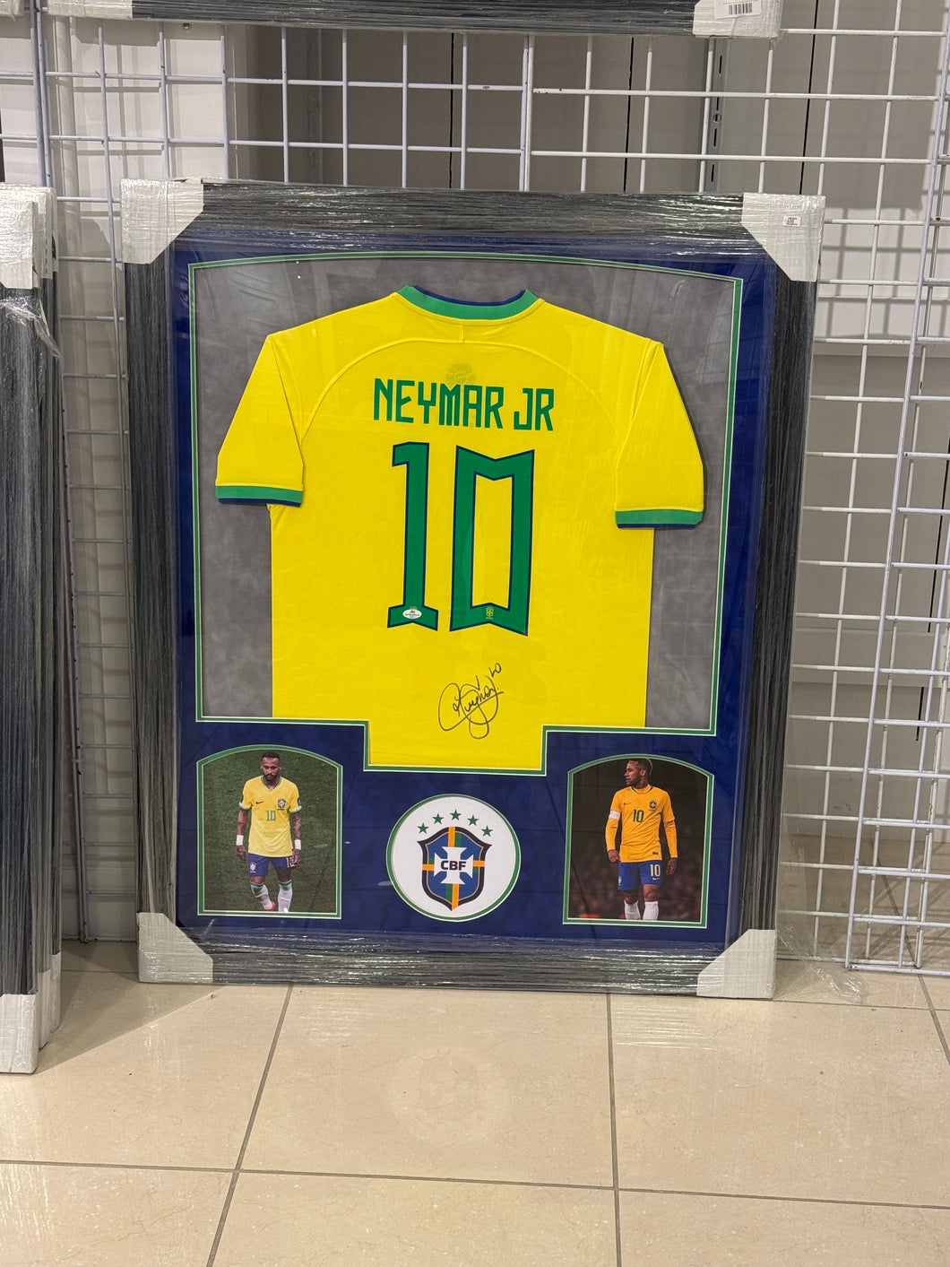 Brazil Neymar da Silva Santos Júnior Hand Signed Autographed Jersey Custom Framed Five Star COA