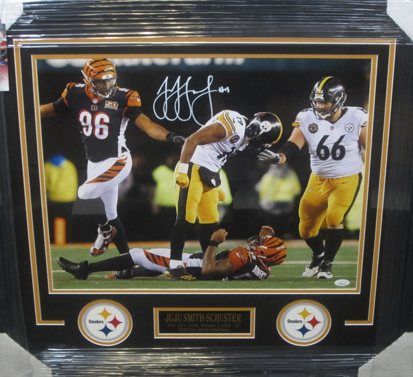 Pittsburgh Steelers Juju Smith-Schuster Signed 16x20 Photo Framed & Matted with JSA COA