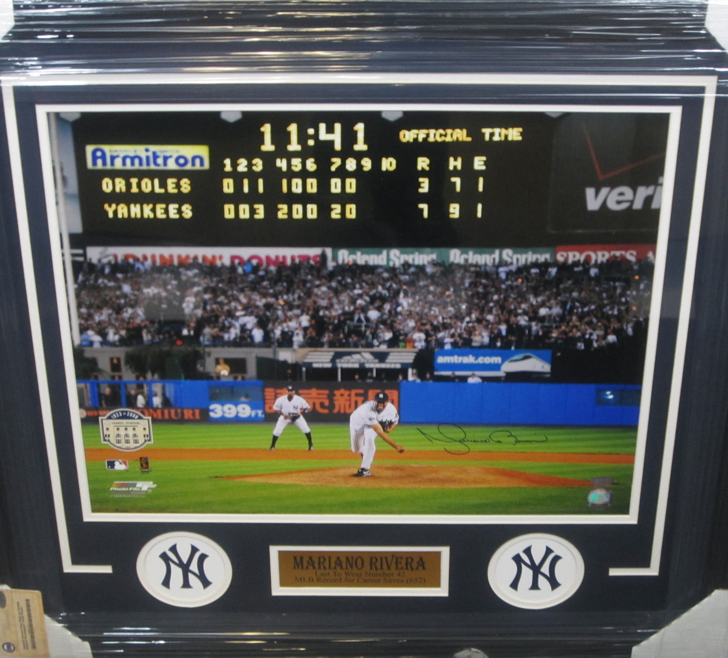 New York Yankees Mariano Rivera Hand Signed Autographed 16x20 Photo Custom Framed & Matted with STEINER COA