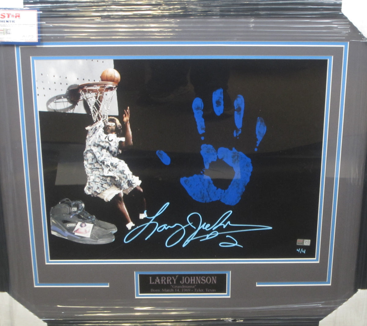 New York Knicks Larry Johnson Hand Signed Autographed Grandmama 16x20 Photo Custom Framed & Matted with TRISTAR COA