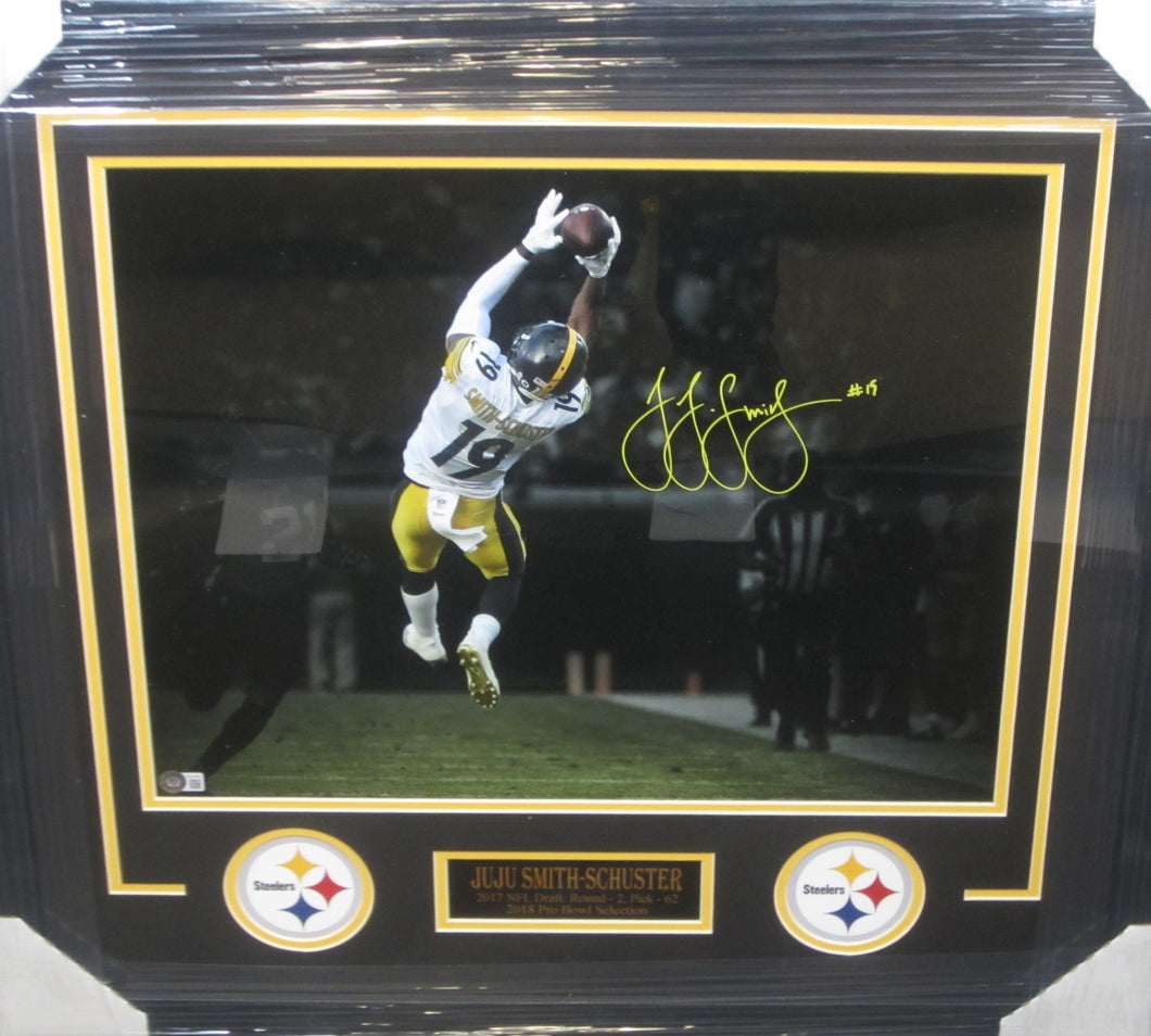 Pittsburgh Steelers Juju Smith-Schuster Signed 16x20 Photo Framed & Matted with BECKETT COA