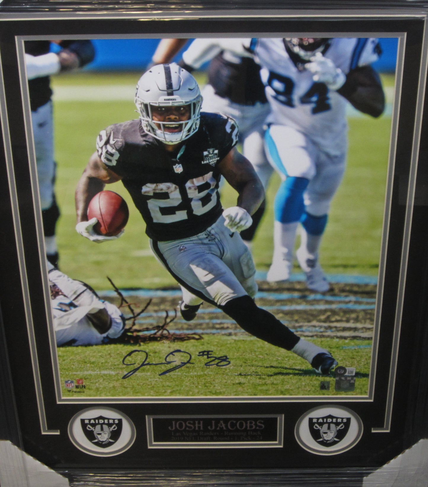 Las Vegas Raiders Josh Jacobs Hand Signed Autographed 16x20 Photo Custom Framed & Matted with Player Hologram & BECKETT COA