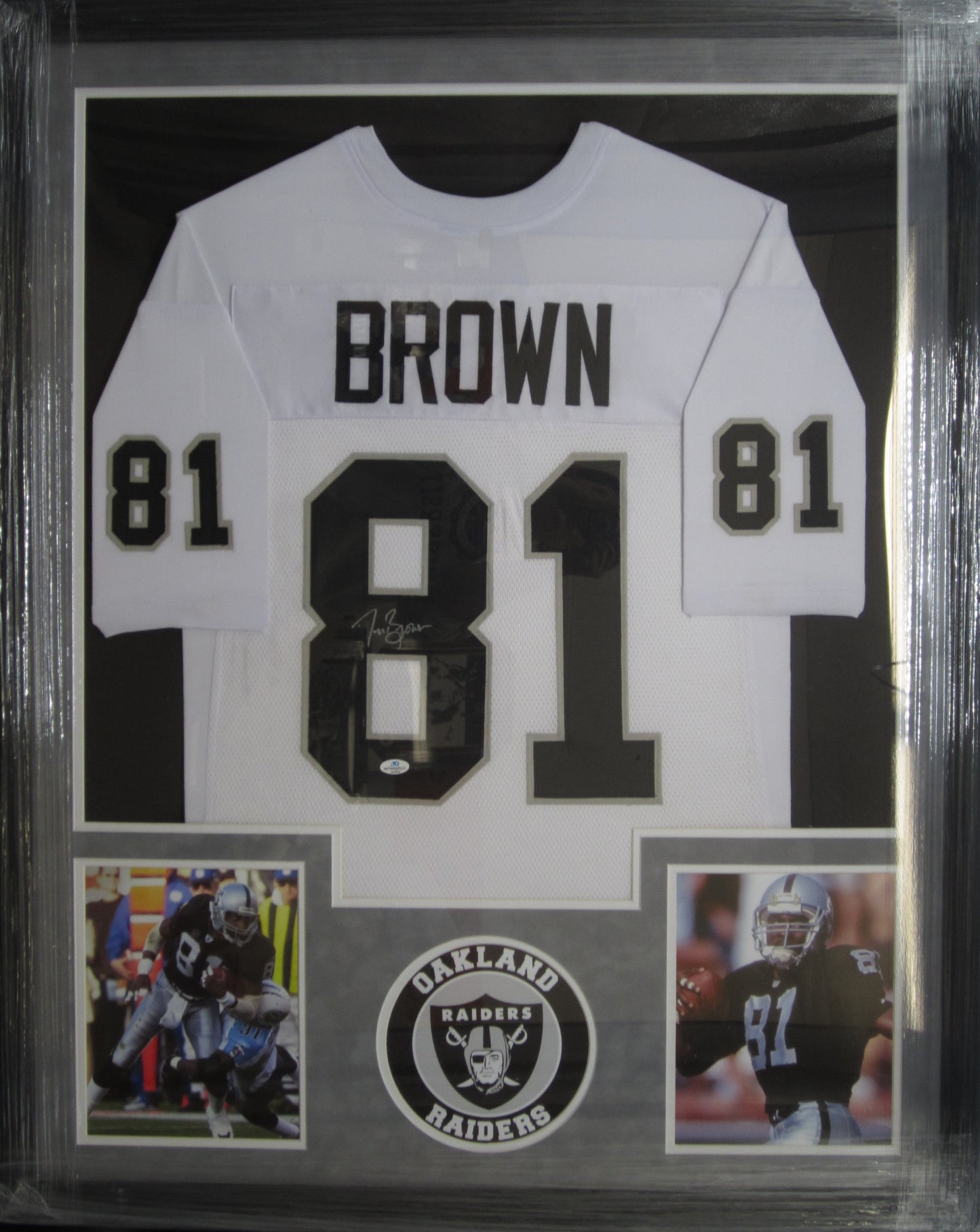 Oakland Raiders Willie Brown Hand Signed Autographed Custom White Jersey Framed & Suede Matted with COA