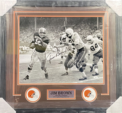 Cleveland Browns Jim Brown Signed 16x20 Photo Framed & Matted with JSA COA