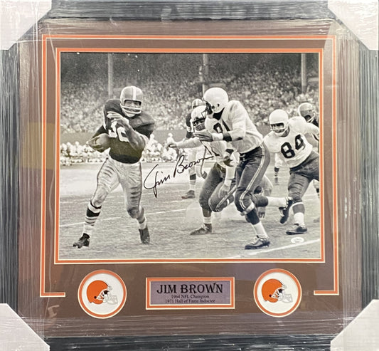 Cleveland Browns Jim Brown Signed 16x20 Photo Framed & Matted with JSA COA