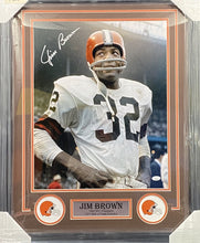 Load image into Gallery viewer, Cleveland Browns Jim Brown Signed 16x20 Photo Framed &amp; Matted with JSA COA