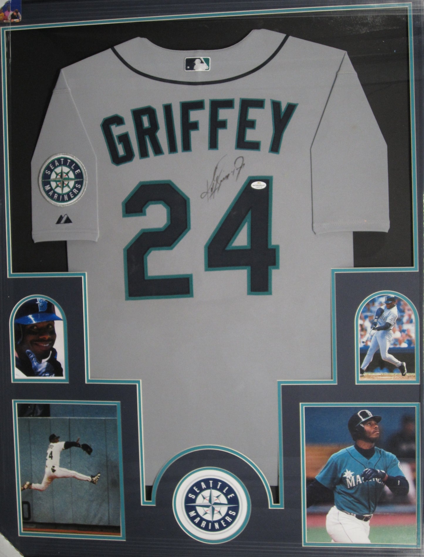 Seattle Mariners Ken Griffey Jr. Hand Signed Autographed Authentic White Jersey Framed & Matted with COA