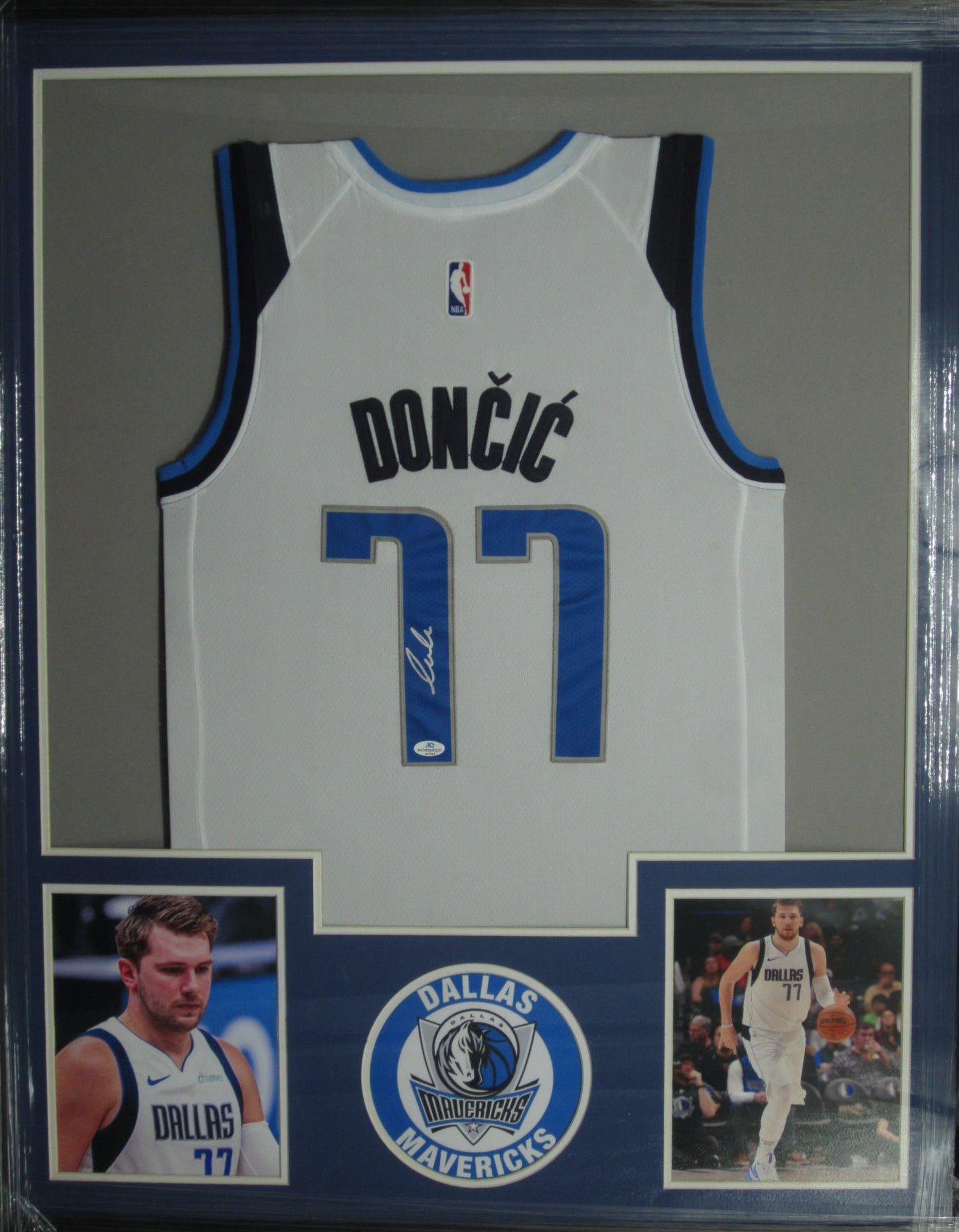 Dallas Mavericks Luka Doncic Hand Signed Autographed Custom White Jersey Framed & Matted with COA