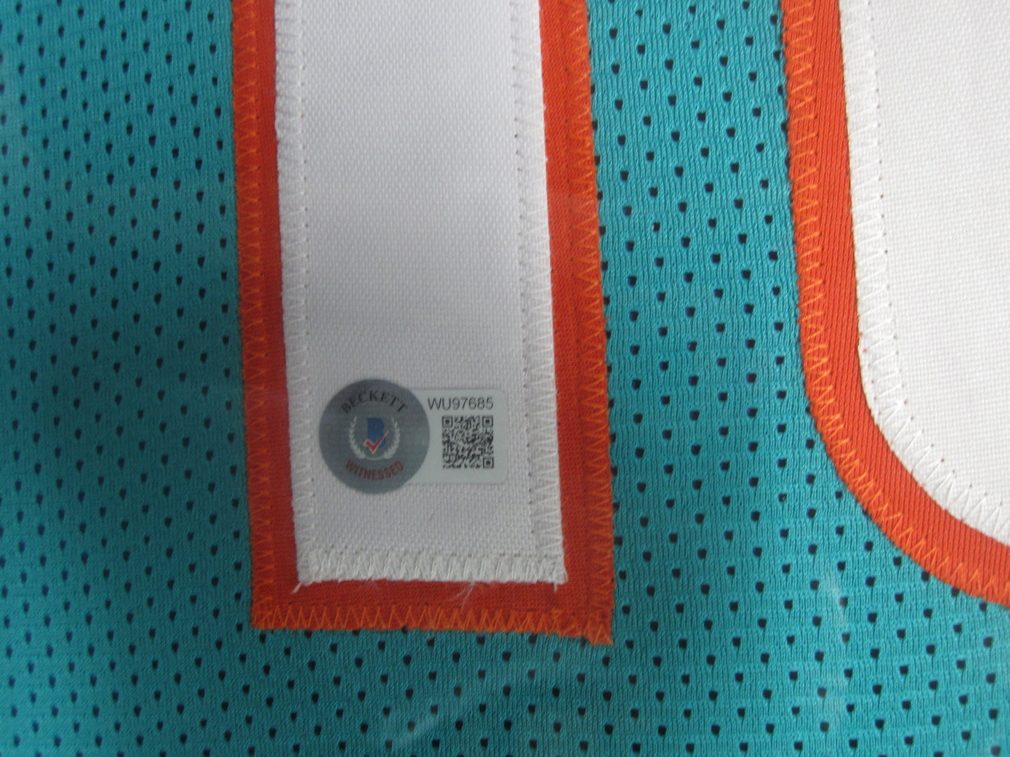 Miami Dolphins Tyreek Hill Hand Signed Autographed Custom Teal Jersey Framed & Suede Matted with BECKETT COA