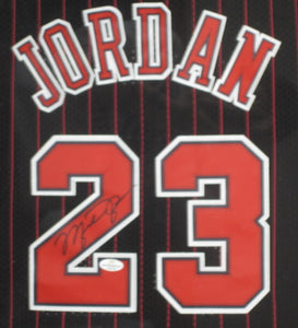 Chicago Bulls Michael Jordan Signed Jersey Framed & Matted with COA