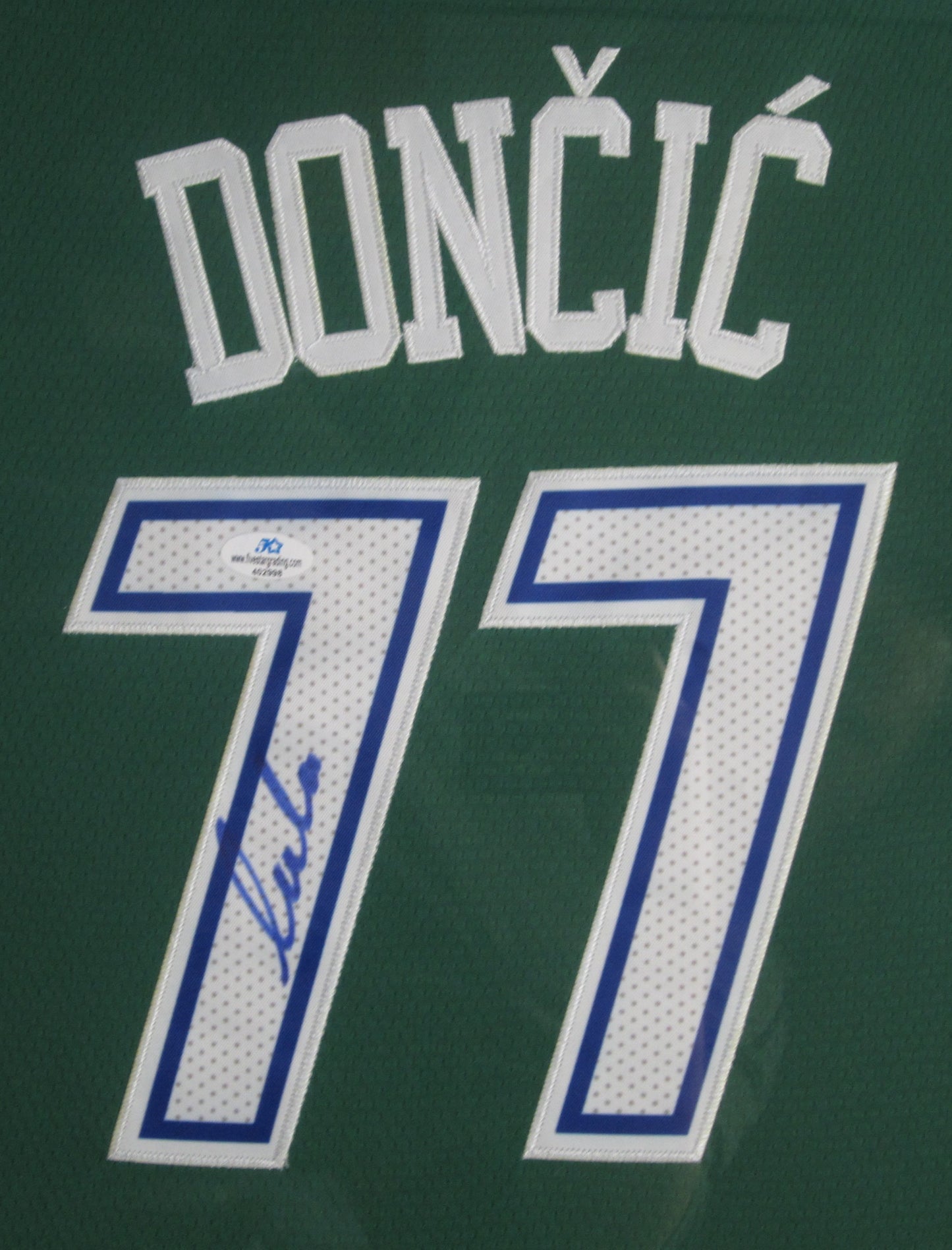 Dallas Mavericks Luka Doncic Hand Signed Autographed Custom Green Jersey Framed & Matted with COA