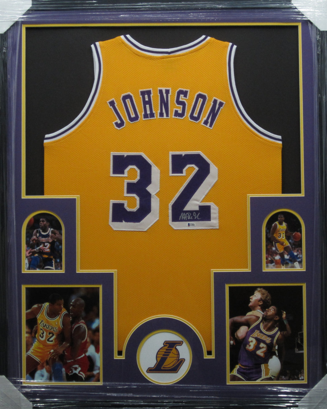 Los Angeles Lakers Magic Johnson Signed Jersey Framed & Matted with BECKETT COA